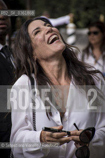 Lido di Venezia, 2 settembre 2017. La cantante Paola Turci, componenete della Giuria della Mostra del Cinema, rilascia autografi ai fans. ©Sebastiano Vianello/Rosebud2