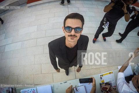 Lido di Venezia, 4 settembre 2018. Il cantante Fabio Rovazzi sul red carpet della 75a Mostra del Cinema di Venezia.  ©Sebastiano Vianello/Rosebud2