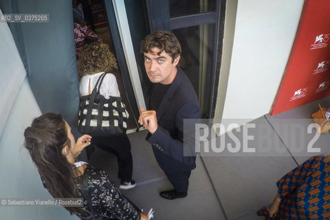 Lido di Venezia, 5 settembre 2018. Lattore Riccardo Scamarcio al Lido per la 75a Mostra del Cinema di Venezia.  ©Sebastiano Vianello/Rosebud2