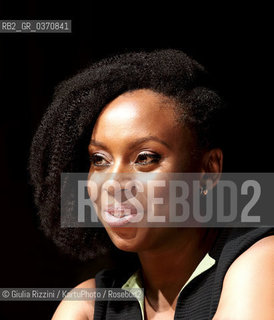 Mantova, settembre 2017. La scrittrice Chimamanda Ngozi Adichie dialoga con la collega Michela Murgia al Festivaletteratura 2017..Mantua, september 2017. Chimamanda Ngozi Adichie and the fellow writer Michela Murgia attend Festivaletteratura 2017 .. ©Giulia Rizzini/KartuPhoto/Rosebud2