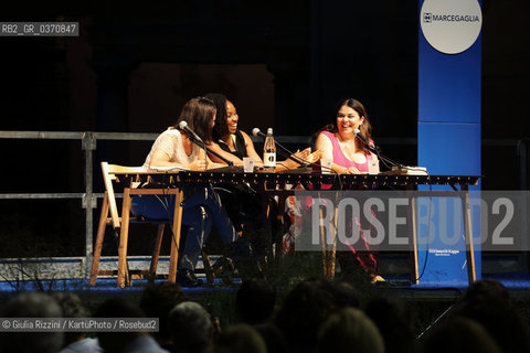 Chimamanda Ngozi Adichie dialoga con Michela Murgia al Festivaletteratura 2017 / rosebud2
 ©Giulia Rizzini/KartuPhoto/Rosebud2