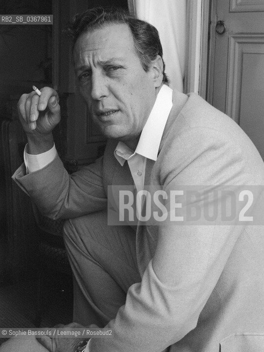 Portrait of Frederick Forsyth le 6 decembre 1984  ©Sophie Bassouls/Leemage/Rosebud2
