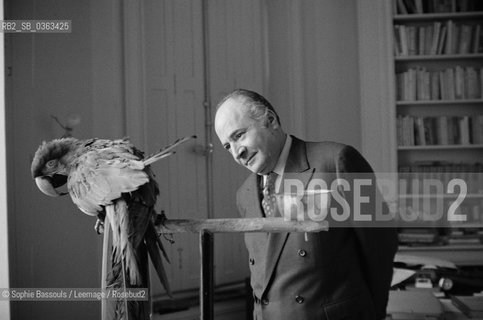 Portrait of Pierre Daninos at home, le 17 octobre 1984  ©Sophie Bassouls/Leemage/Rosebud2