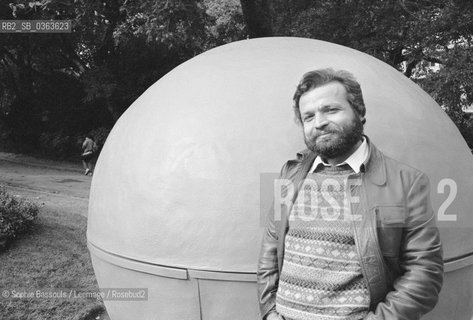 Portrait of Nedim Gursel at Paris, le 24 octobre 1986  ©Sophie Bassouls/Leemage/Rosebud2