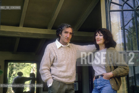 Portrait of Serge Rezvani with wife Daniele, le 10 mai 1977  ©Sophie Bassouls/Leemage/Rosebud2