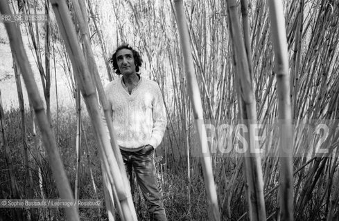 Portrait of Serge Rezvani, le 10 mai 1977  ©Sophie Bassouls/Leemage/Rosebud2