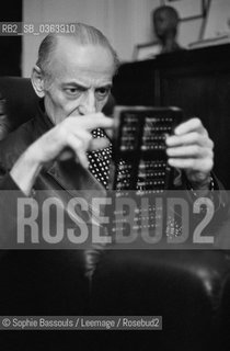 Portrait of Maurice Roche at Paris, le 2 decembre 1986  ©Sophie Bassouls/Leemage/Rosebud2