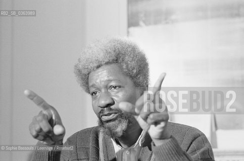 21 Mar 1990, Paris, France --- Nigerian Writer Wole Soyinka  ©Sophie Bassouls/Leemage/Rosebud2