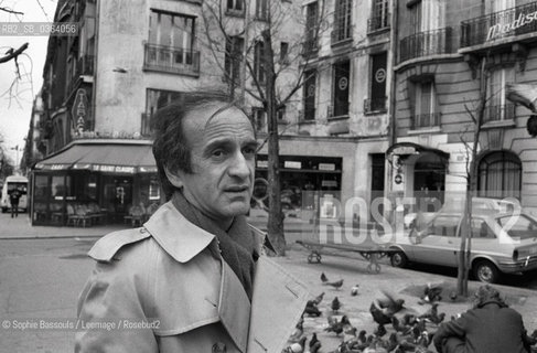 11 Mar 1980 --- Writer Elie Wiesel on City Street  ©Sophie Bassouls/Leemage/Rosebud2