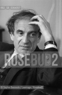 24 Nov 1982 --- Writer Elie Wiesel  ©Sophie Bassouls/Leemage/Rosebud2