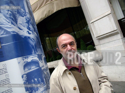 Pierre Assouline, 24 octobre 2005  ©Sophie Bassouls/Leemage/Rosebud2