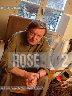 Jean Echenoz, 6 janvier 2006  ©Sophie Bassouls/Leemage/Rosebud2