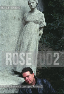 Douglas Kennedy, 2 octobre 2002  ©Sophie Bassouls/Leemage/Rosebud2