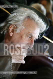 Gilles Lapouge, 31 janvier 2006  ©Sophie Bassouls/Leemage/Rosebud2