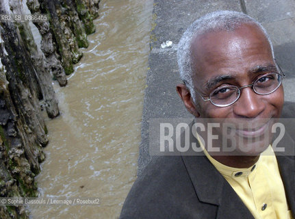 Daniel Maximin, 29 mai 2004  ©Sophie Bassouls/Leemage/Rosebud2