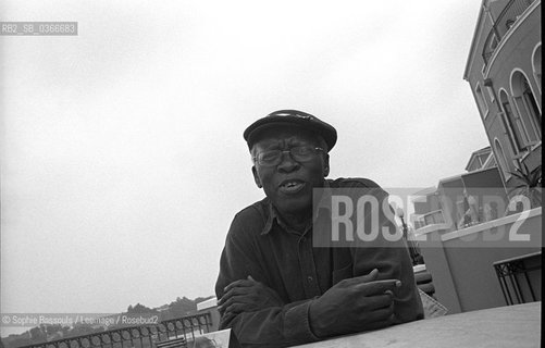 Lewis Nkosi, 4 fevrier 2005  ©Sophie Bassouls/Leemage/Rosebud2