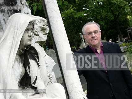 Dominique Noguez, 25 juin 2004  ©Sophie Bassouls/Leemage/Rosebud2