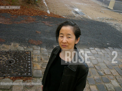 Julie Otsuka, 16 octobre 2004  ©Sophie Bassouls/Leemage/Rosebud2