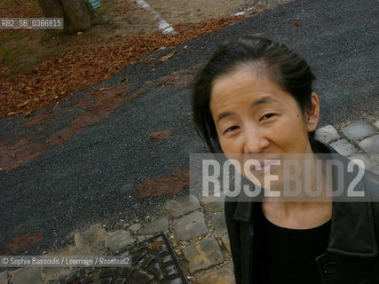 Julie Otsuka, 16 octobre 2004  ©Sophie Bassouls/Leemage/Rosebud2