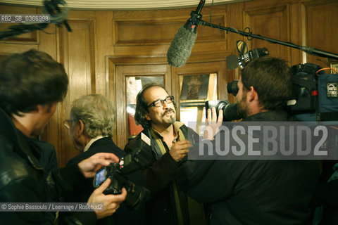 Atiq Rahimi, 10 novembre 2008  ©Sophie Bassouls/Leemage/Rosebud2