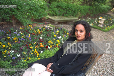 Portrait of Arundhati Roy le 13 juin 1998  ©Sophie Bassouls/Leemage/Rosebud2