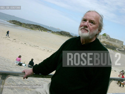 Robert Stone, 29 mai 2004  ©Sophie Bassouls/Leemage/Rosebud2