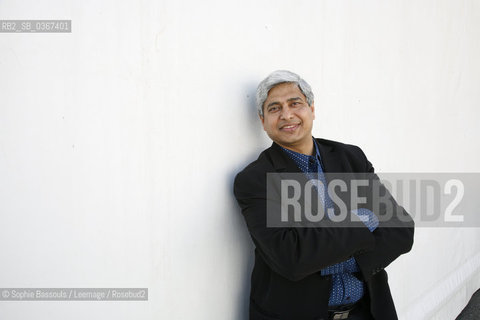 Vikas Swarup, le 22 mai 2010  ©Sophie Bassouls/Leemage/Rosebud2