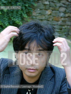 Hitonari Tsuji, 6 octobre 2004  ©Sophie Bassouls/Leemage/Rosebud2