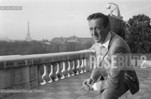 Portrait of Frederick Forsyth at Paris, le 6 decembre 1984  ©Sophie Bassouls/Leemage/Rosebud2