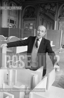 Portrait of Michel Laclotte at Paris, le 8 mars 1982  ©Sophie Bassouls/Leemage/Rosebud2