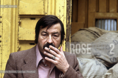 27 Mar 1979 --- Writer Gunter Grass Smoking a Cigarette  ©Sophie Bassouls/Leemage/Rosebud2