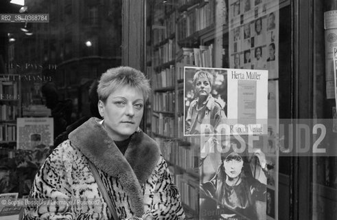 11 Dec 1987, Paris, France --- Writer Herta Muller Outside a Bookstore  ©Sophie Bassouls/Leemage/Rosebud2