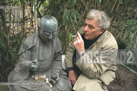 15 Feb 2000 --- PHILIPPE SOLLERS AT THE GUIMET MUSEUM  ©Sophie Bassouls/Leemage/Rosebud2