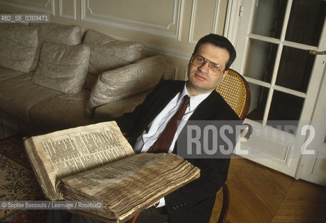 Portrait of Amin Maalouf at Paris, le 9 fevrier 1991  ©Sophie Bassouls/Leemage/Rosebud2