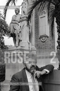 Portrait of Tony Cartano at Paris, le 11 juin 1987  ©Sophie Bassouls/Leemage/Rosebud2