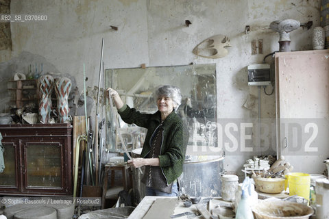 Portrait of Agnes Debizet dans son atelier - 05/02/2016  ©Sophie Bassouls/Leemage/Rosebud2