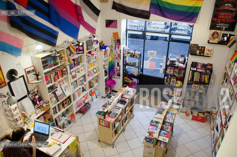 Antigone bookshop. Atigone is a lgbit*q bookstore in Milano. March 4th, 2019 La libreria Antigone, Antigone è specializzata in tematiche lgbit*q  e femministe. Milano, 4 Marzo 2019 ©Marina Leone/Rosebud2