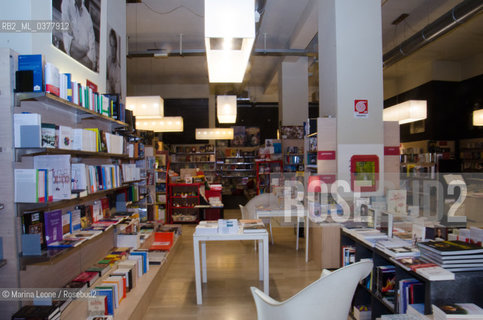 La libreria il Delfino è stata riconosciuta Miglior Libreria dItalia dalla  Scuola per Librai Umberto ed Elisabetta Mauri. Pavia, 5 Marzo 2019 Il Delfino bookstore was awarded as Best Italian bookstore by  Scuola per Librai Umberto ed Elisabetta Mauri. Pavia, March 5th, 2019 ©Marina Leone/Rosebud2