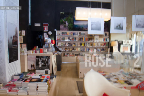 La libreria il Delfino è stata riconosciuta Miglior Libreria dItalia dalla  Scuola per Librai Umberto ed Elisabetta Mauri. Pavia, 5 Marzo 2019 Il Delfino bookstore was awarded as Best Italian bookstore by  Scuola per Librai Umberto ed Elisabetta Mauri. Pavia, March 5th, 2019 ©Marina Leone/Rosebud2