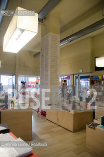 La libreria il Delfino è stata riconosciuta Miglior Libreria dItalia dalla  Scuola per Librai Umberto ed Elisabetta Mauri. Pavia, 5 Marzo 2019 Il Delfino bookstore was awarded as Best Italian bookstore by  Scuola per Librai Umberto ed Elisabetta Mauri. Pavia, March 5th, 2019 ©Marina Leone/Rosebud2