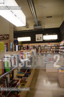 La libreria il Delfino è stata riconosciuta Miglior Libreria dItalia dalla  Scuola per Librai Umberto ed Elisabetta Mauri. Pavia, 5 Marzo 2019 Il Delfino bookstore was awarded as Best Italian bookstore by  Scuola per Librai Umberto ed Elisabetta Mauri. Pavia, March 5th, 2019 ©Marina Leone/Rosebud2