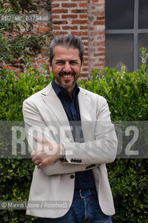 Lo chef Italiano Andrea Berton in posa alla Fabbrica del Vapore in occasione di Cibo a Regola dArte. Milano, 17 maggio 2019 Italian chef Andrea Berton poses at Fabbrica del Vapore for Cibo a Regola dArte event. Milan, May 17th, 2019 ©Marina Leone/Rosebud2