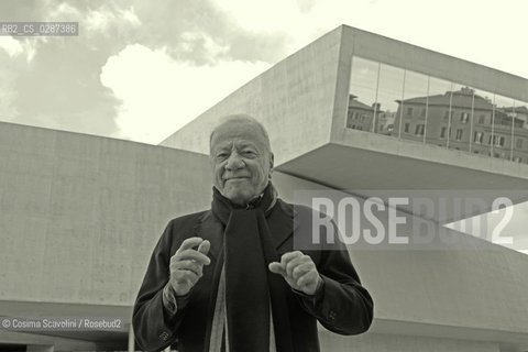 Rome, 12-02-2014.Culture.Art critic Achille Bonito Oliva presents his tv program Fuori quadro, pictured at MAXXI Museum in Rome.In the photo Achille Bonito Oliva ©Cosima Scavolini/Rosebud2