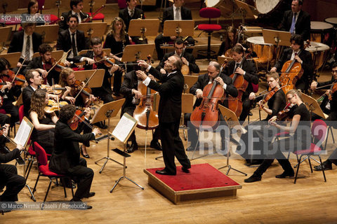 conductor Claudio Abbado with Mozart Orchestra  Bologna 26/03/2009 ©Marco Nirmal Caselli/Rosebud2