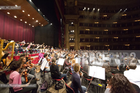 conductor Claudio Abbado with Mahler Chamber orchestra Ferrara Teatro Comunale 2007 ©Marco Nirmal Caselli/Rosebud2