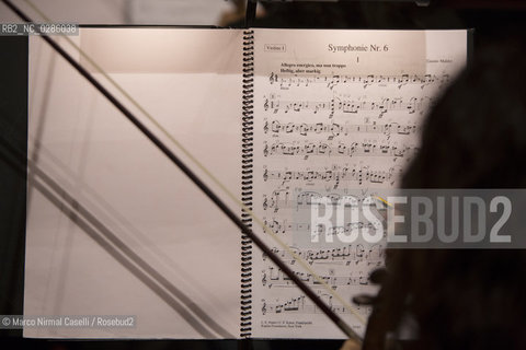 conductor Claudio Abbado with Mahler Chamber orchestra Ferrara Teatro Comunale 2007 ©Marco Nirmal Caselli/Rosebud2