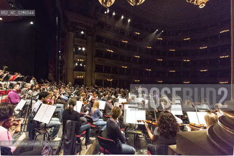 conductor Claudio Abbado with Mahler Chamber orchestra Ferrara Teatro Comunale 2007 ©Marco Nirmal Caselli/Rosebud2