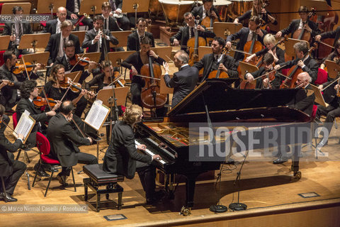 Bologna, Auditorium Manzoni.GIOVEDÍ 14 MARZO | ore 20.00.ORCHESTRA MOZART .CLAUDIO ABBADO direttore.JAN LISIECKI pianoforte ©Marco Nirmal Caselli/Rosebud2