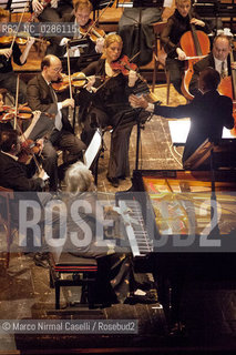 MCO - Claudio Abbado - Martha Argerich 5 marzo 2012 .Teatro Comunale di Ferrara.Mahler Chamber Orchestra.Claudio Abbado, direttore.Martha Argerich, pianoforte ©Marco Nirmal Caselli/Rosebud2