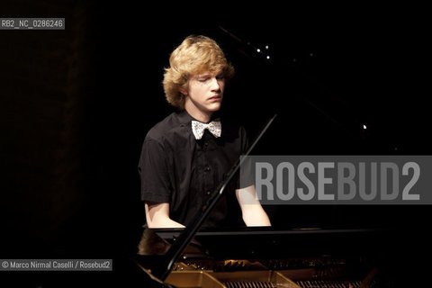 JAN LISIECKI piano 15_06_2011 ©Marco Nirmal Caselli/Rosebud2